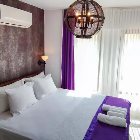Mare Casia Hotell *