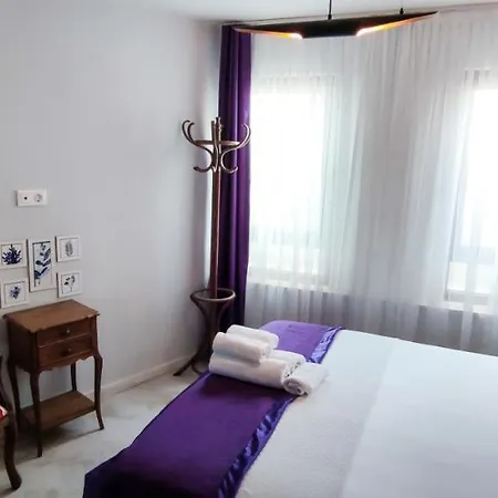 Mare Casia Hotell *