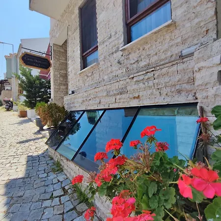 Mare Casia Hotell *